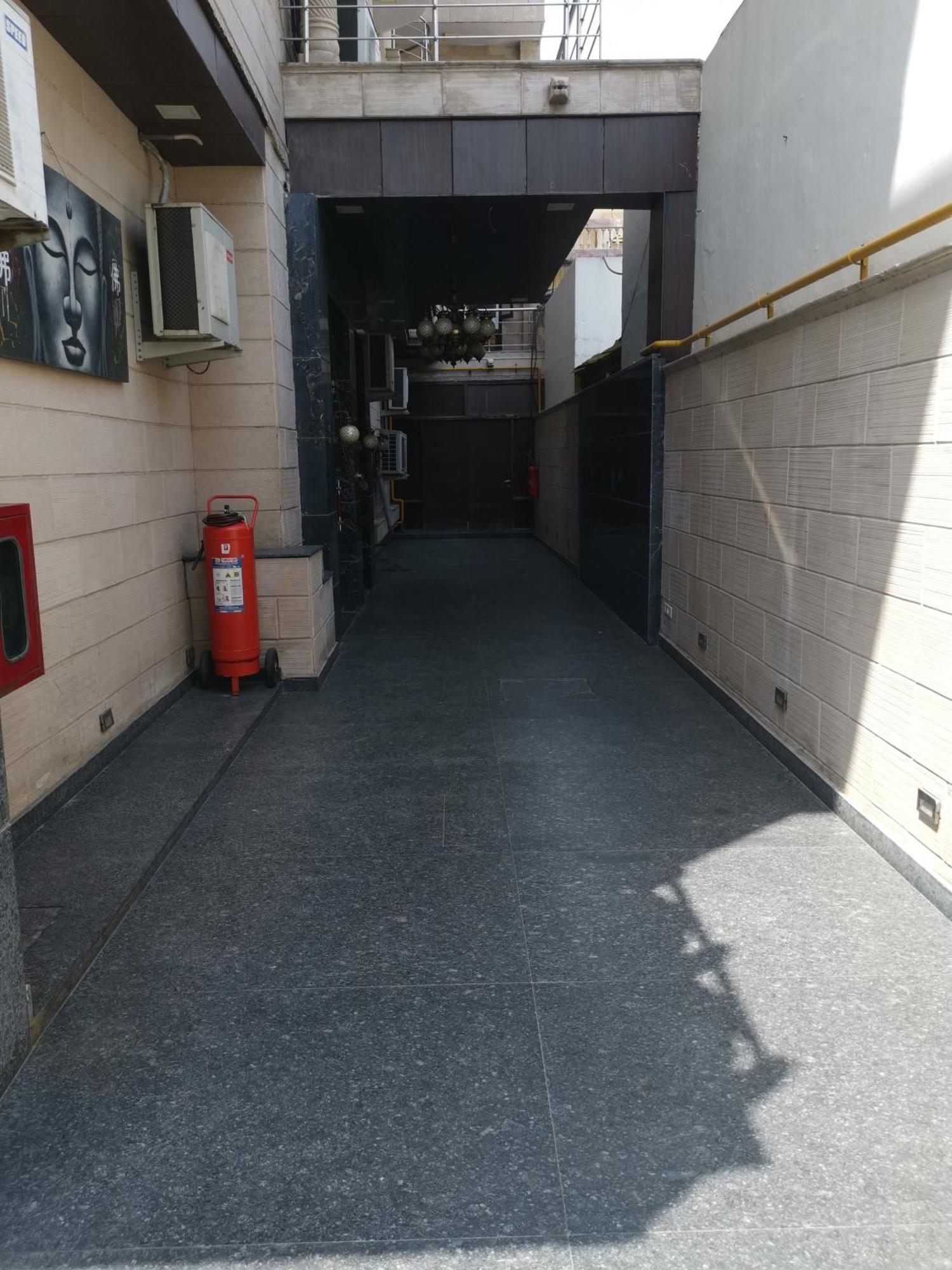 Hotel Pk Residency Нойда Экстерьер фото